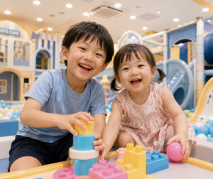 키즈카페에서 신나게 노는 아이들