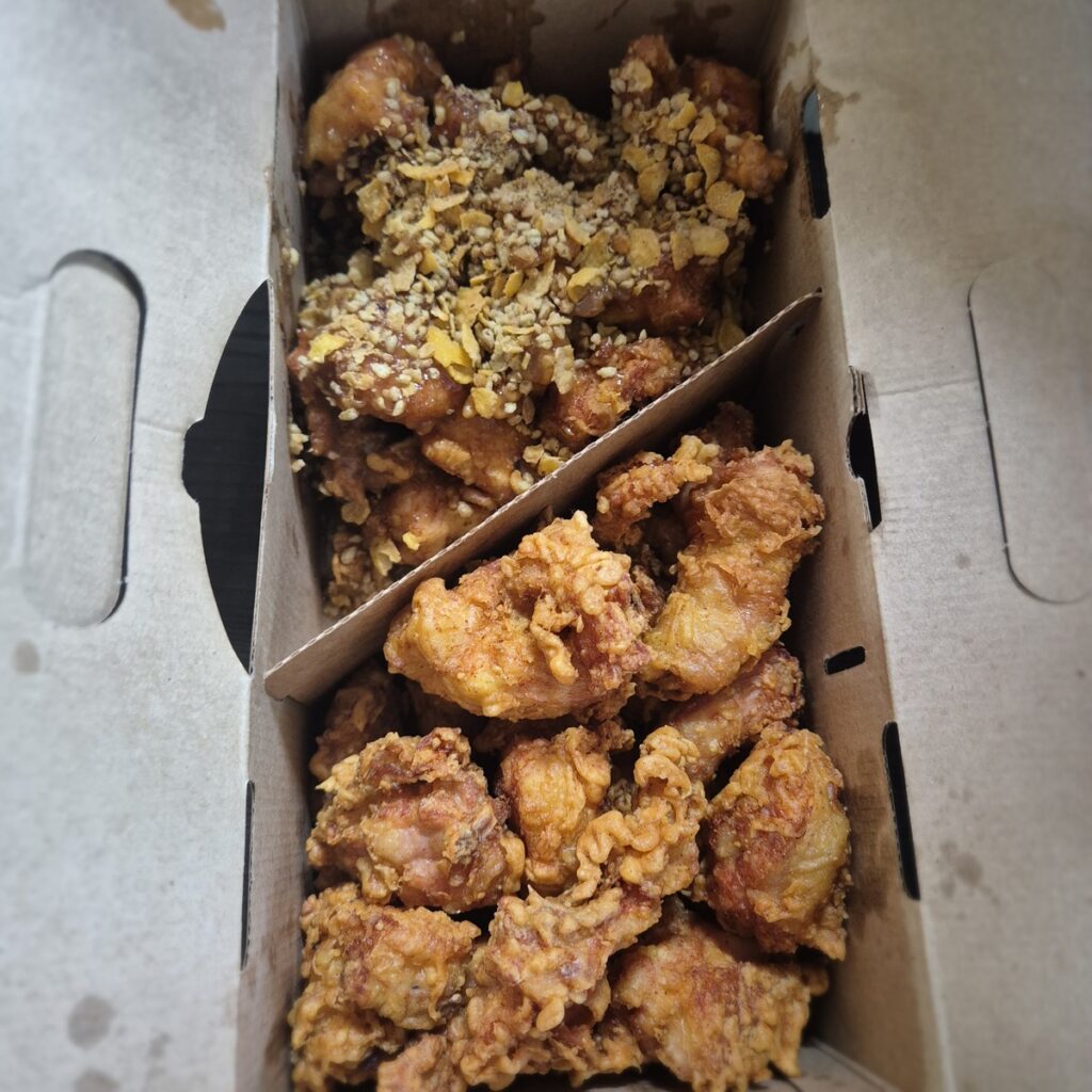 노랑통닭 엄청큰치킨 프라이드반/우도땅콩치킨반